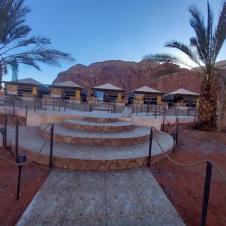 Falling Stars Camp Wadi Rum Exterior foto